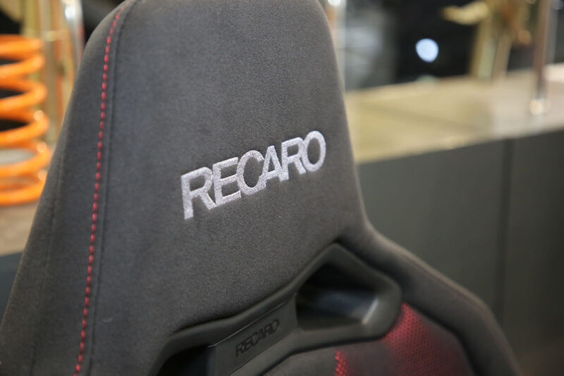 RECARO SR-S_01